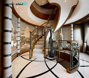maritimer Kalender 2012 Superyachten Monat 4